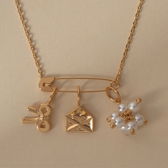 Charm Buquê de Pérolas