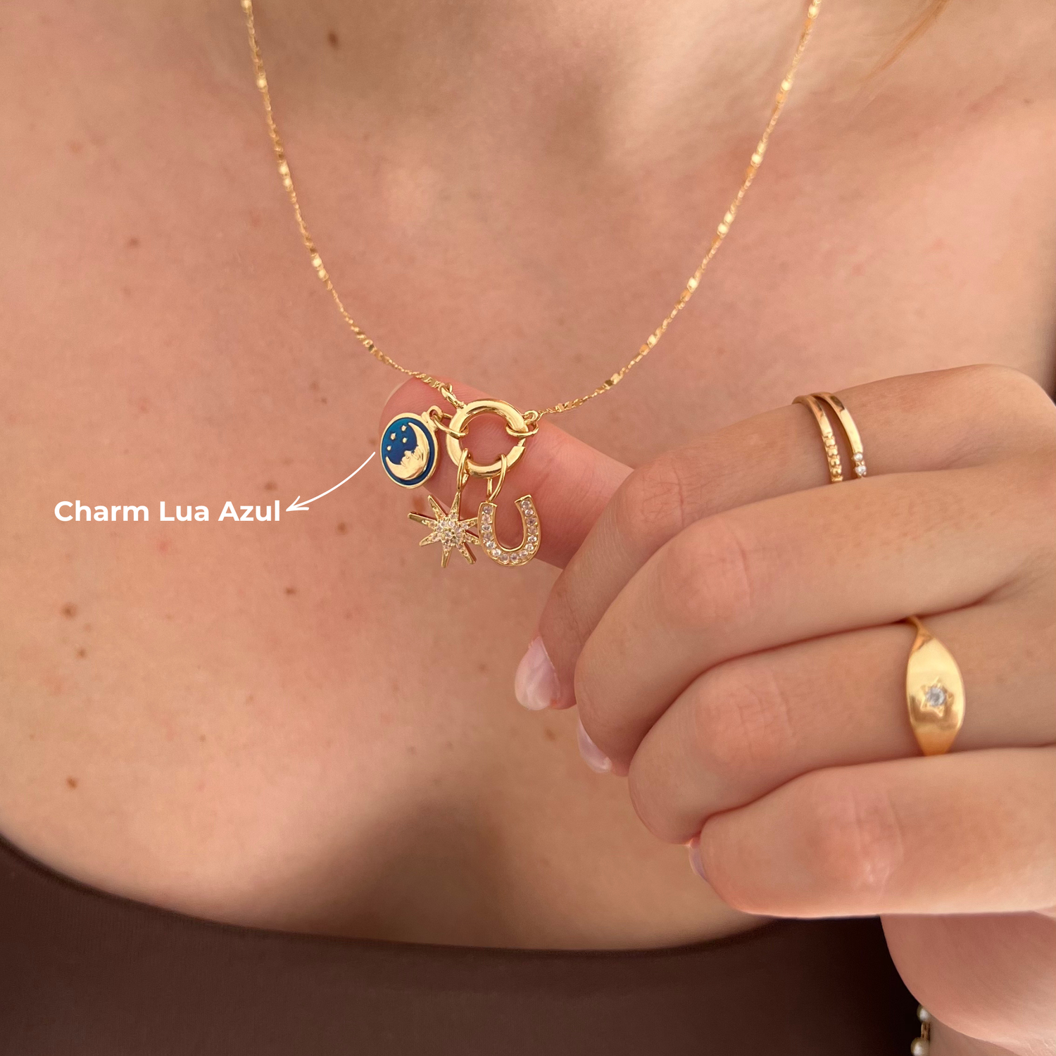 Charm Lua Azul