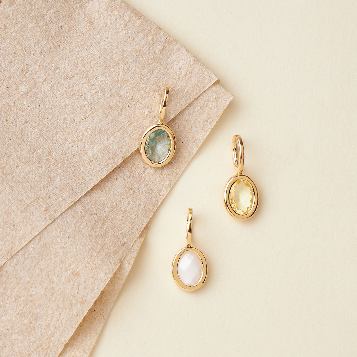 Charm Birthstone Junho Pedra da Lua