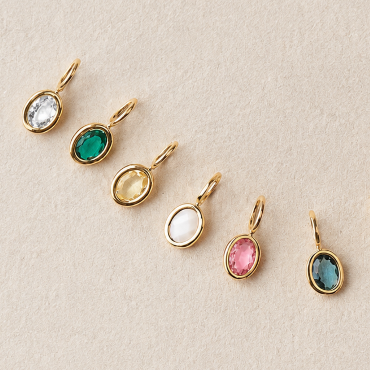 Charm Birthstone Abril Zircônia
