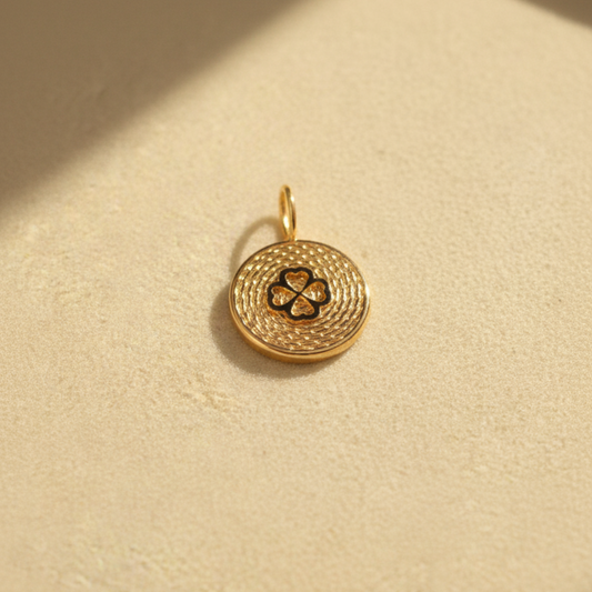 Charm Medalha Lucky